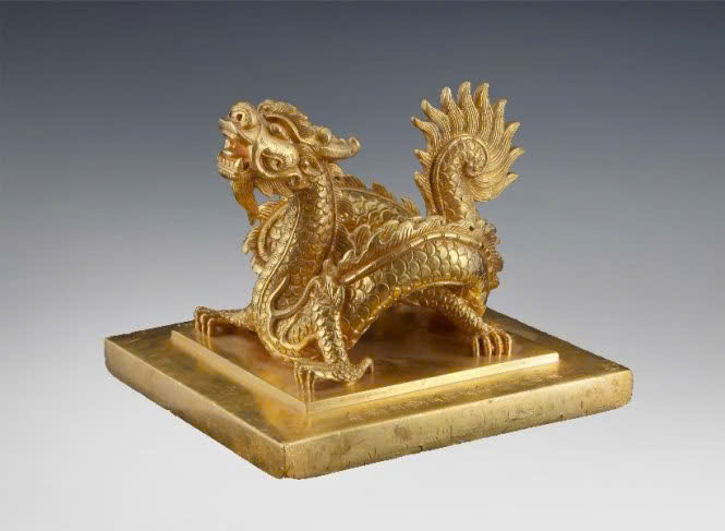 Ấn vàng Sắc mệnh chi bảo