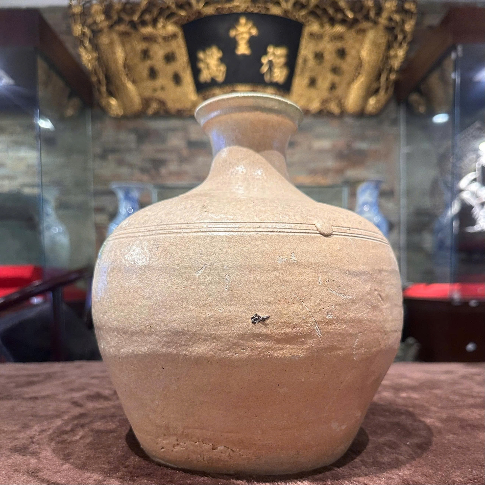 Hũ Hán Dáng Hiếm