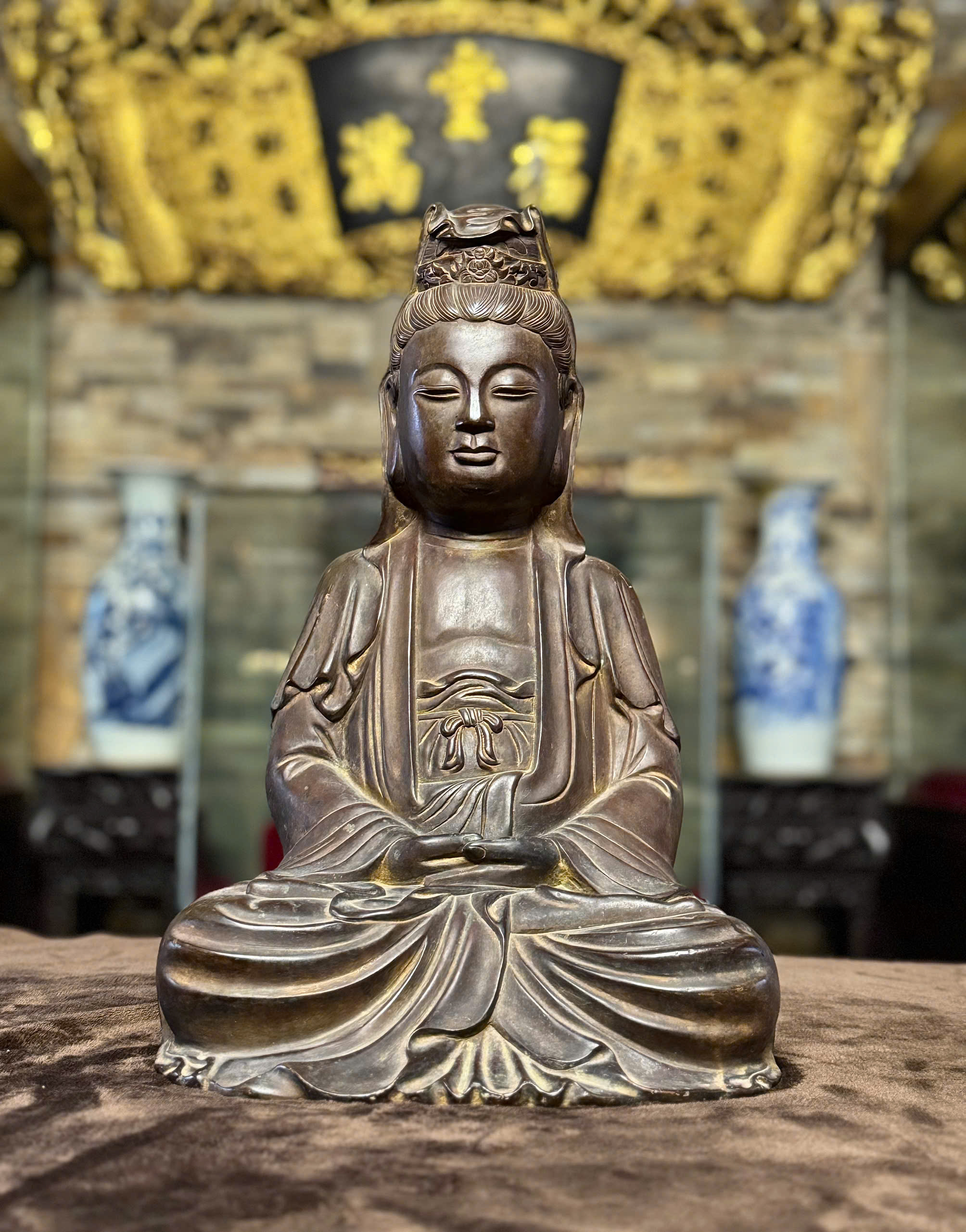 Ngài Quan Thế Âm Bồ Tát chất liệu đồng