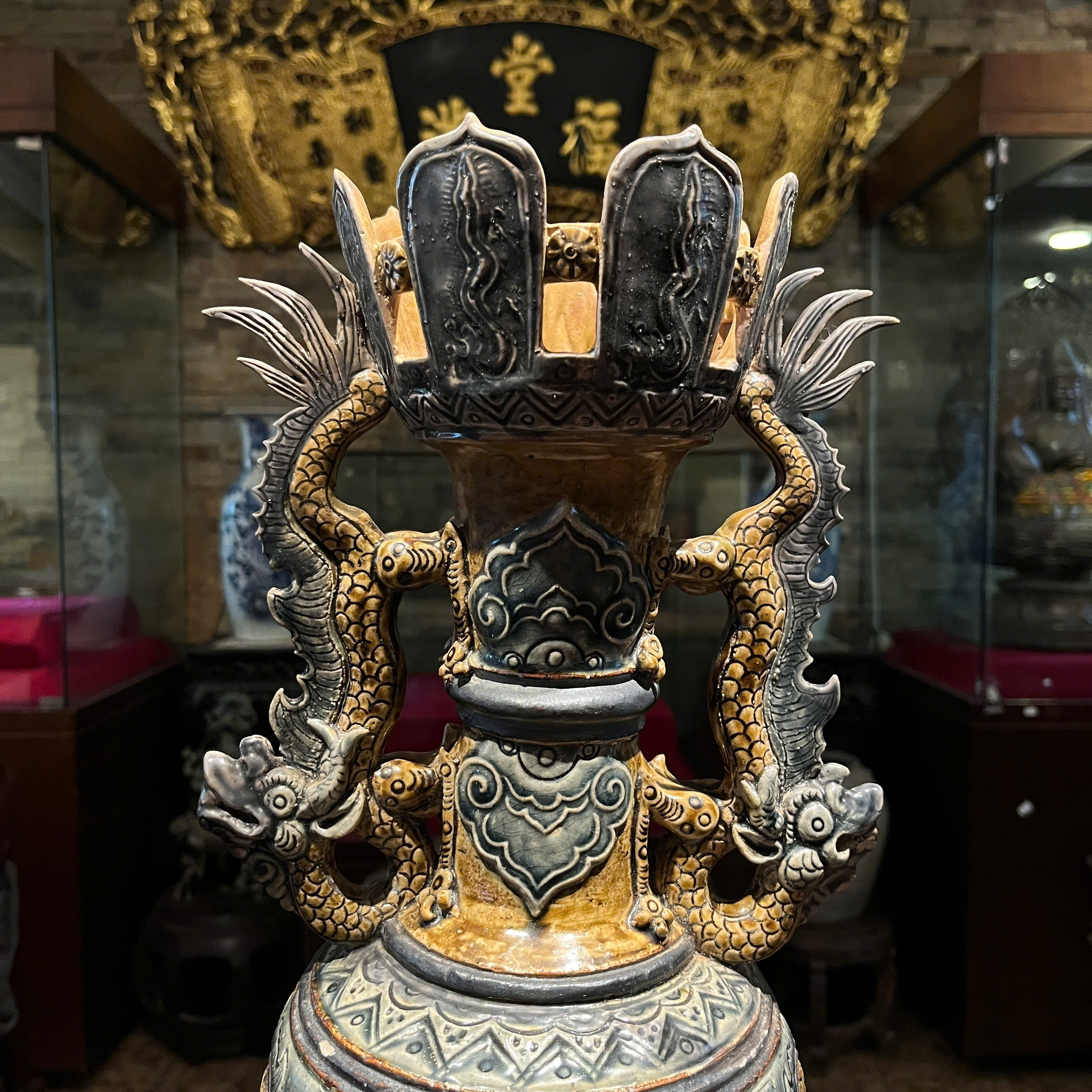 Chân đèn Lê-Mạc