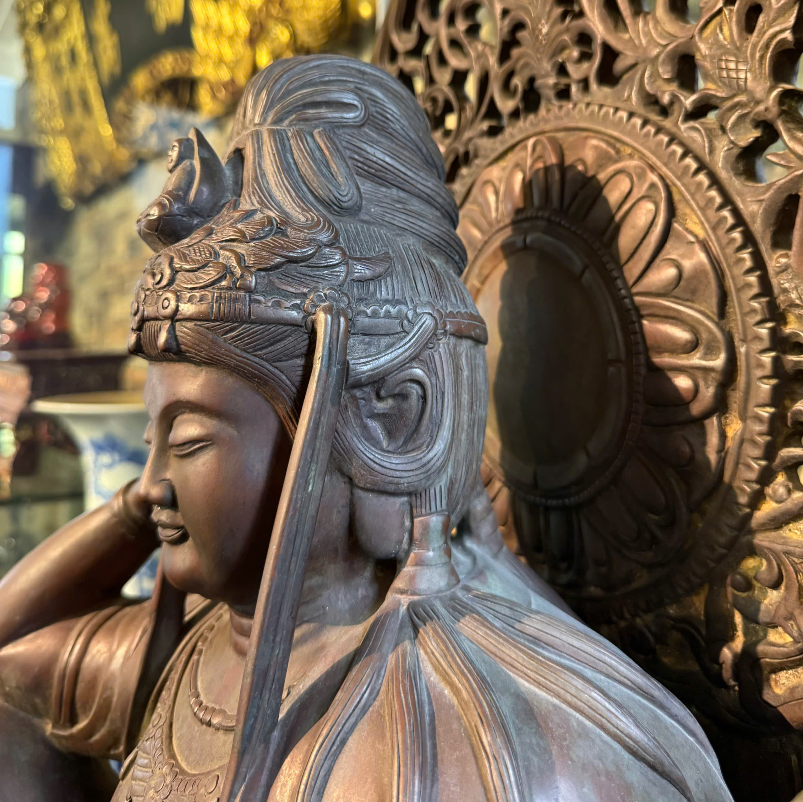 Quan Âm Bồ Tát Chất Liệu Đồng
