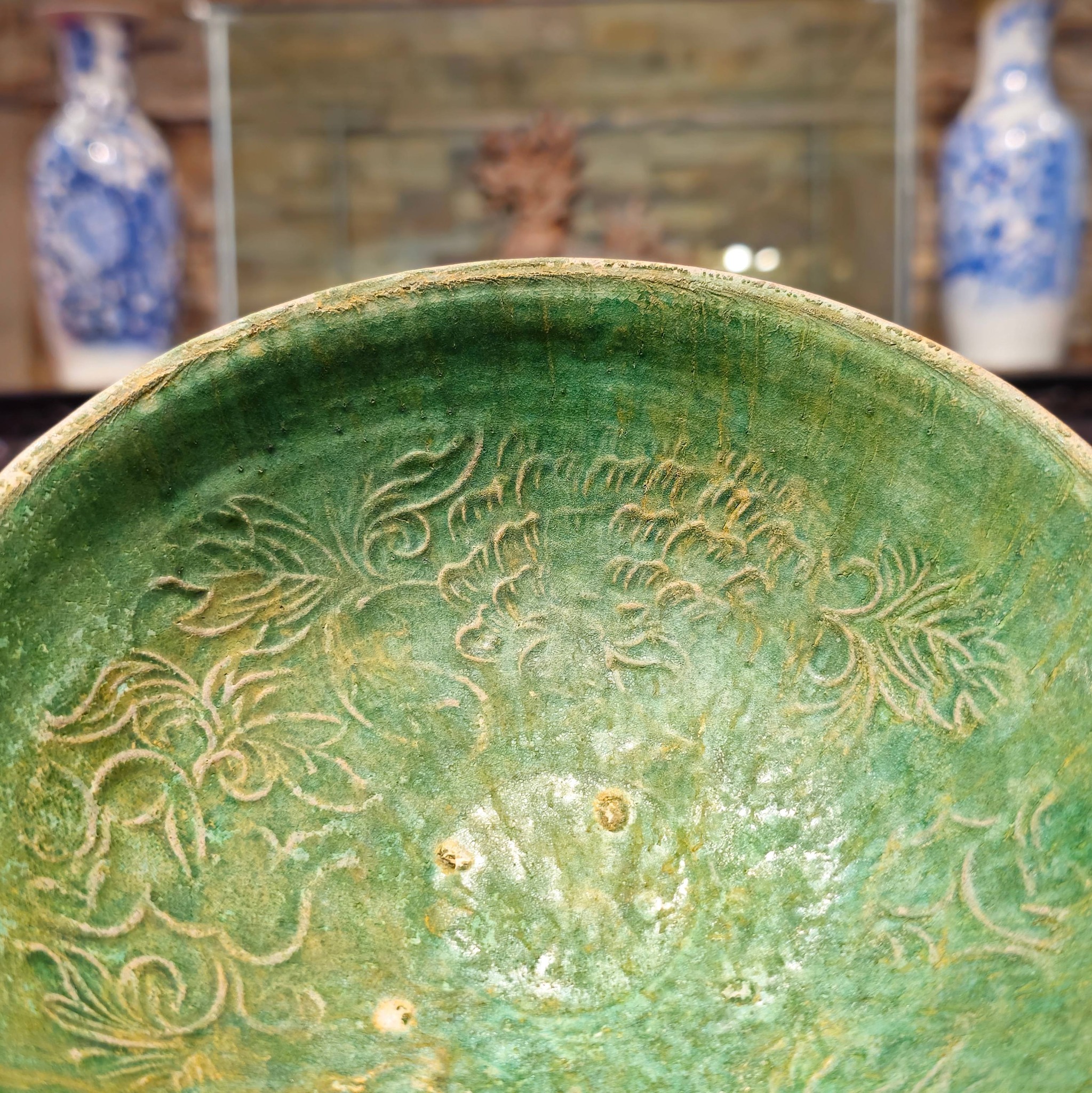 Đĩa Gốm Men Lục Độc Sắc