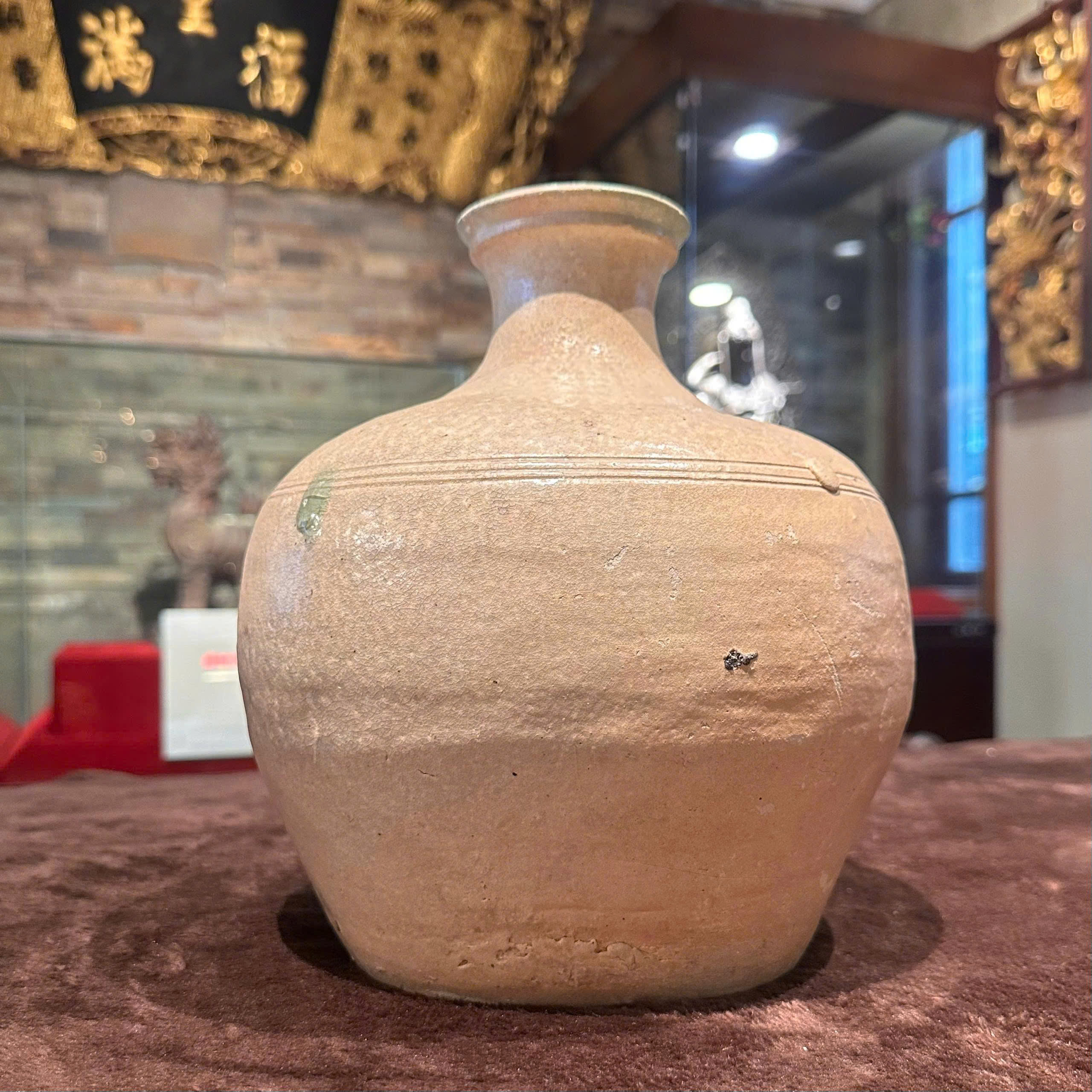 Hũ Hán Dáng Hiếm