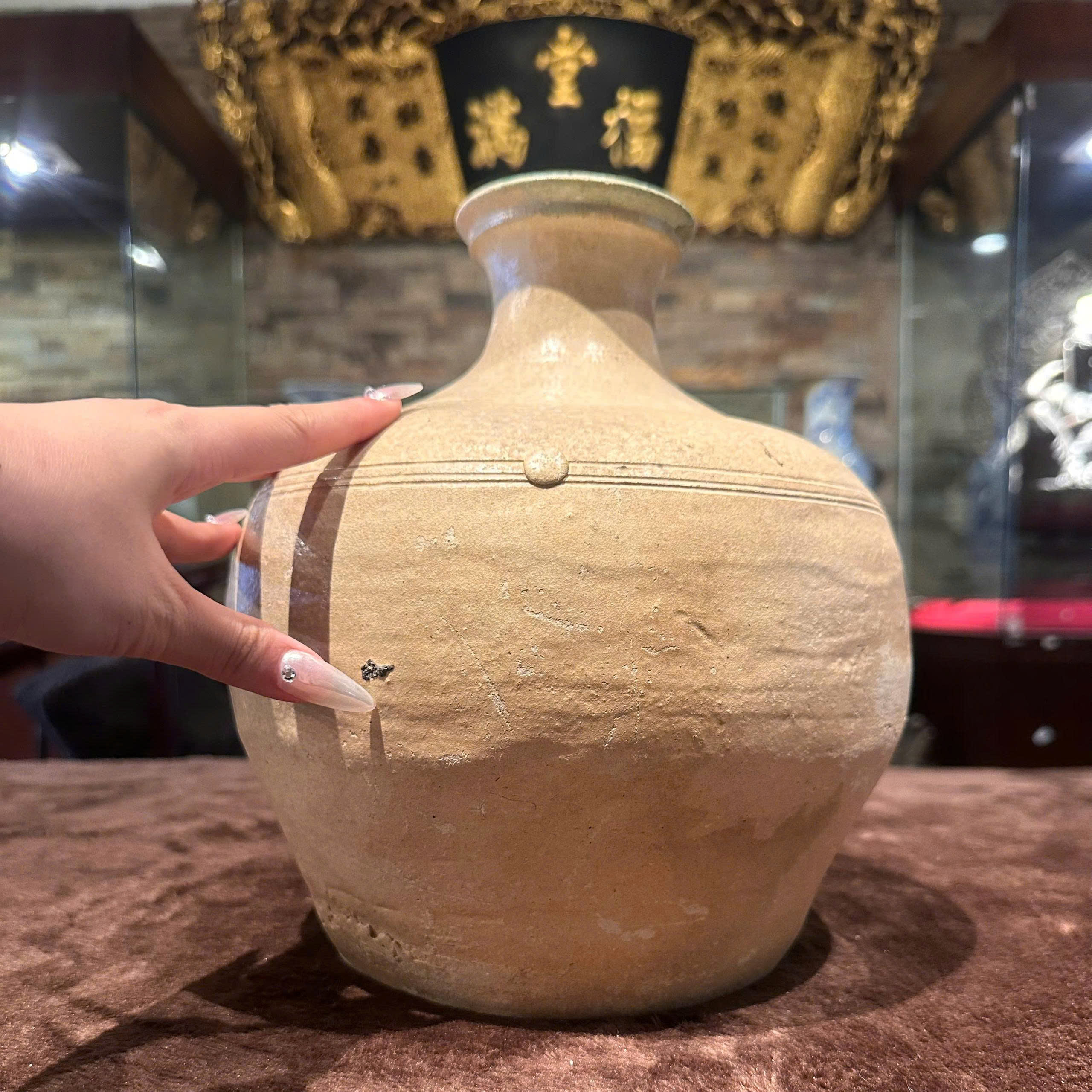 Hũ Hán Dáng Hiếm