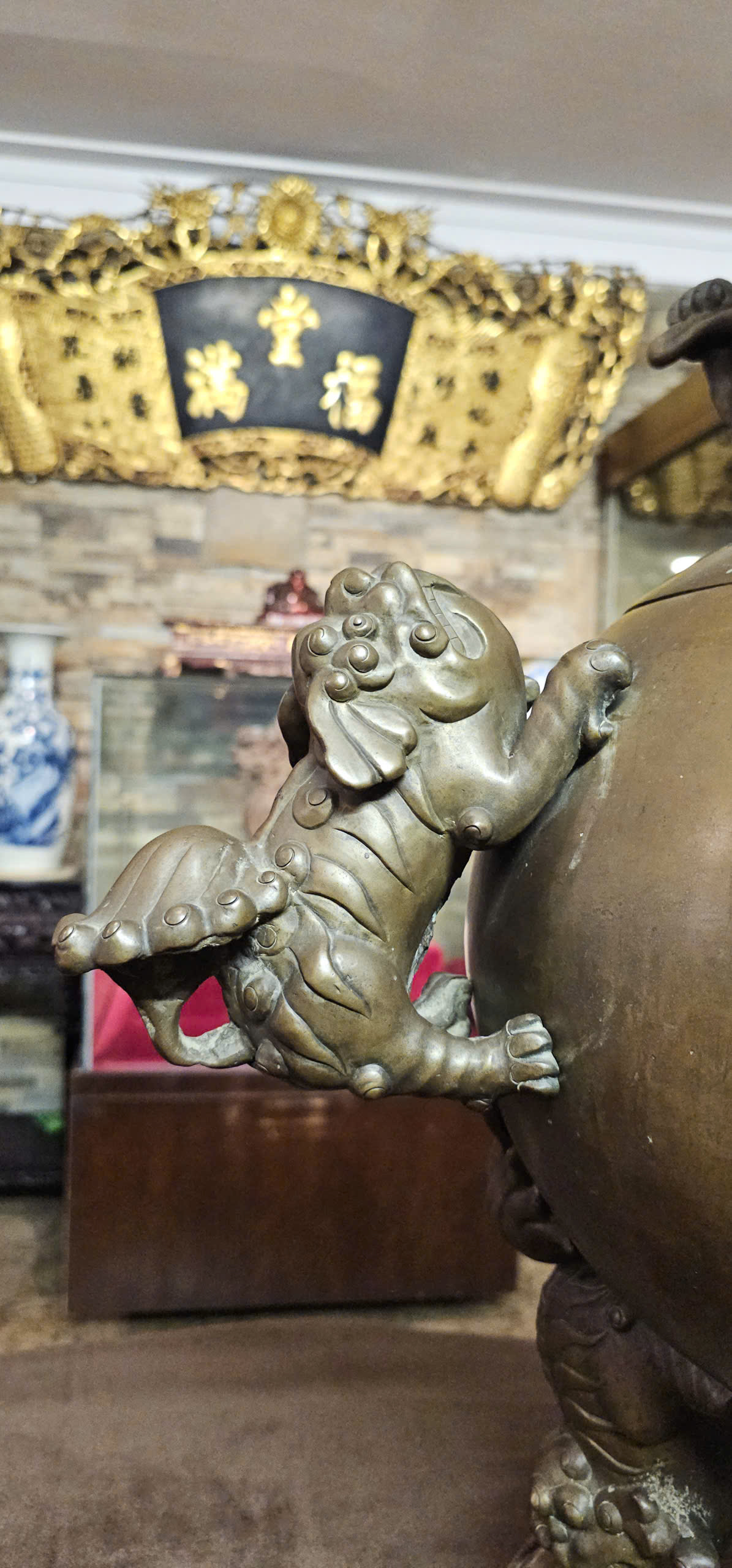 Lục Hợp Nghê Đỉnh