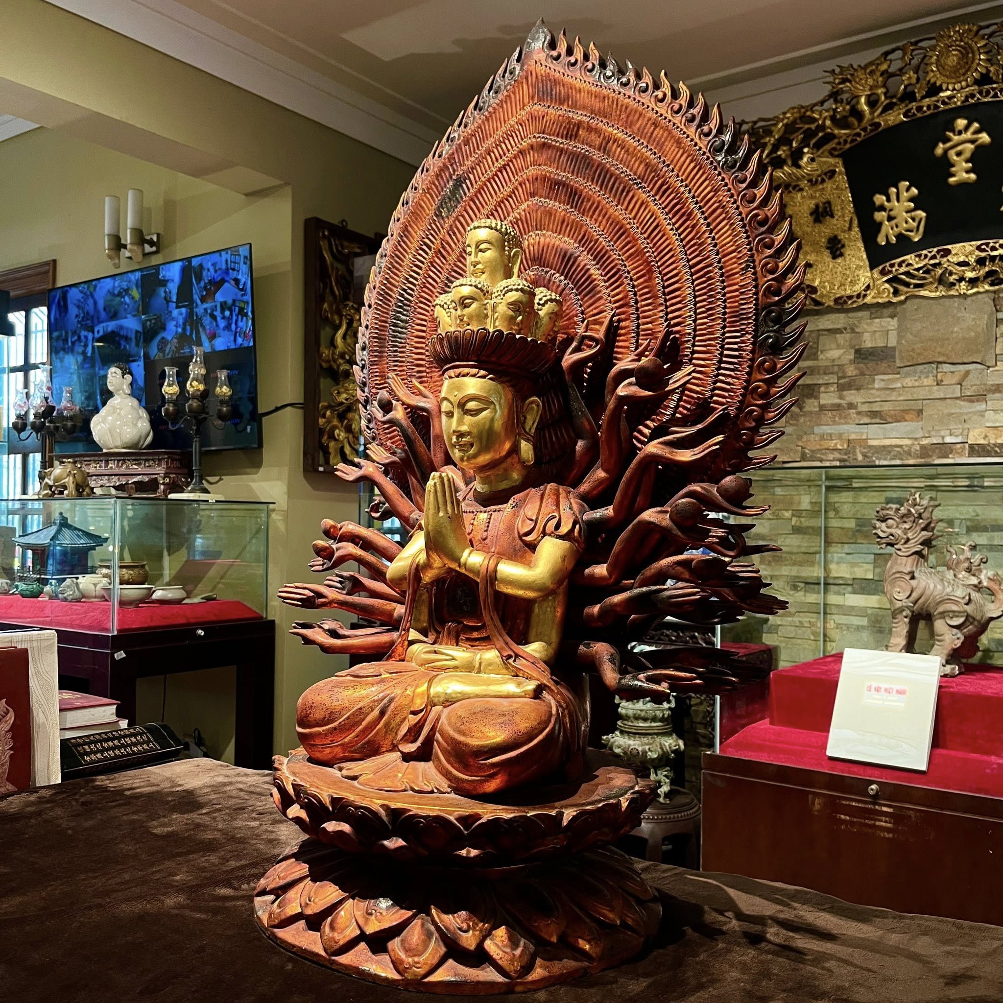 Phật Quan Âm Thiên Thủ Thiên Nhãn