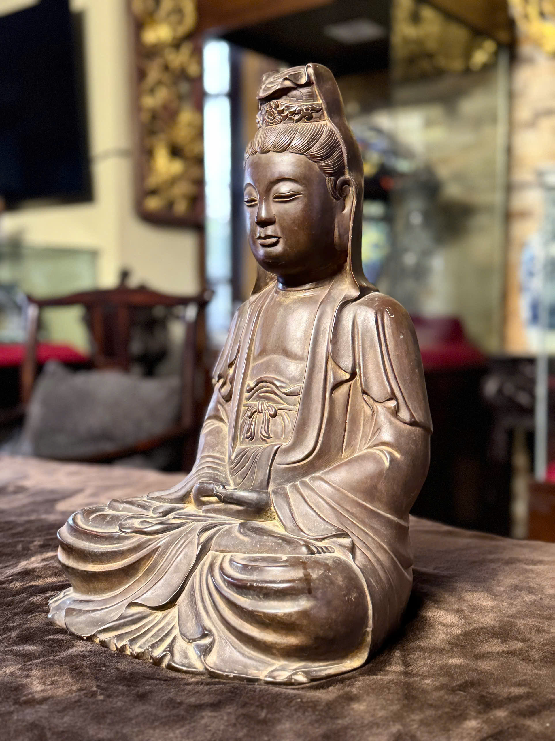 Ngài Quan Thế Âm Bồ Tát chất liệu đồng