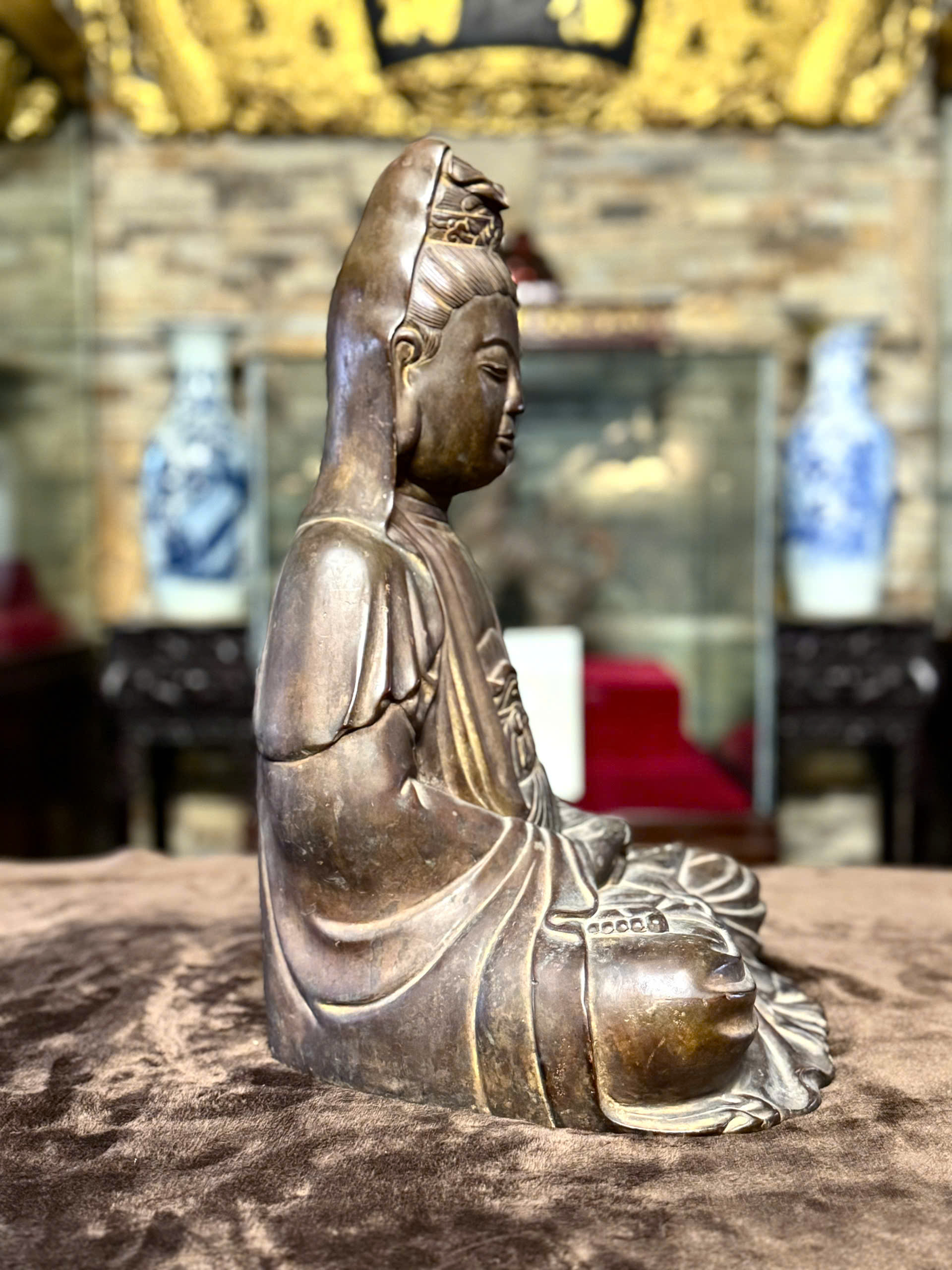 Ngài Quan Thế Âm Bồ Tát chất liệu đồng